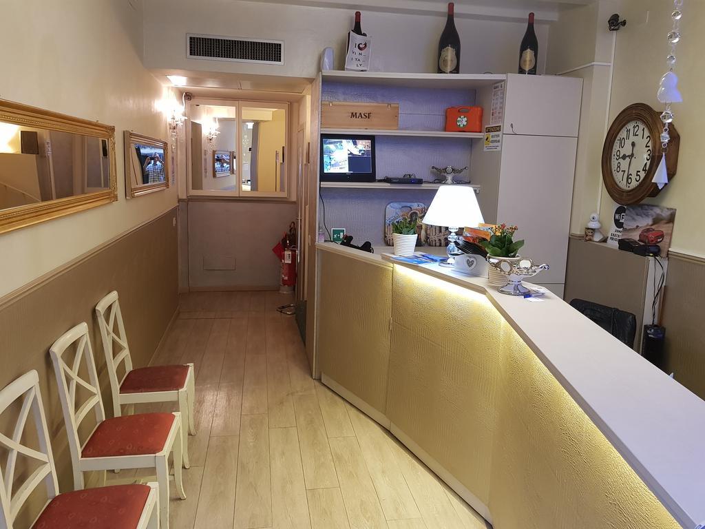 Mi Casa Es Tambien Tu Casa Vips 호텔 베로나 외부 사진