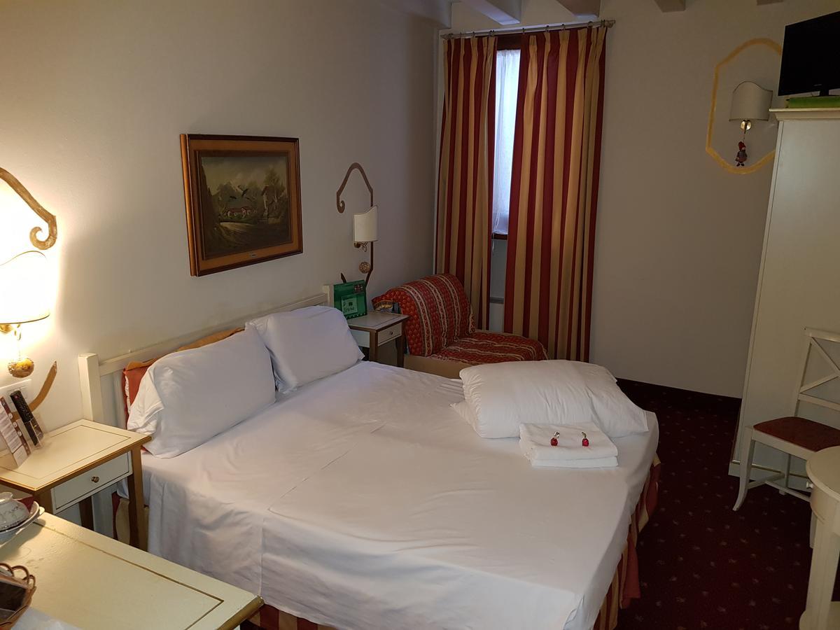Mi Casa Es Tambien Tu Casa Vips 호텔 베로나 외부 사진