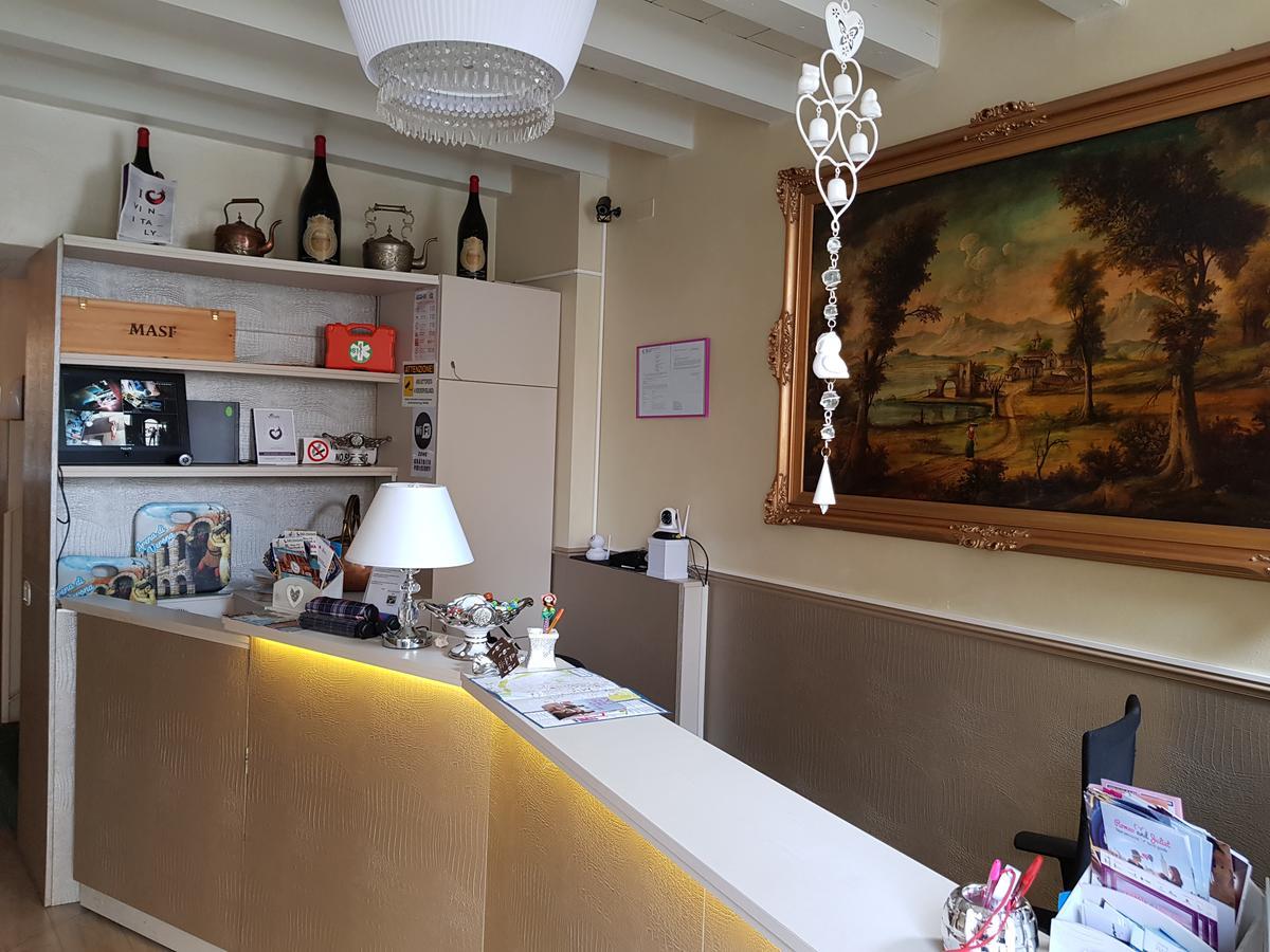 Mi Casa Es Tambien Tu Casa Vips 호텔 베로나 외부 사진