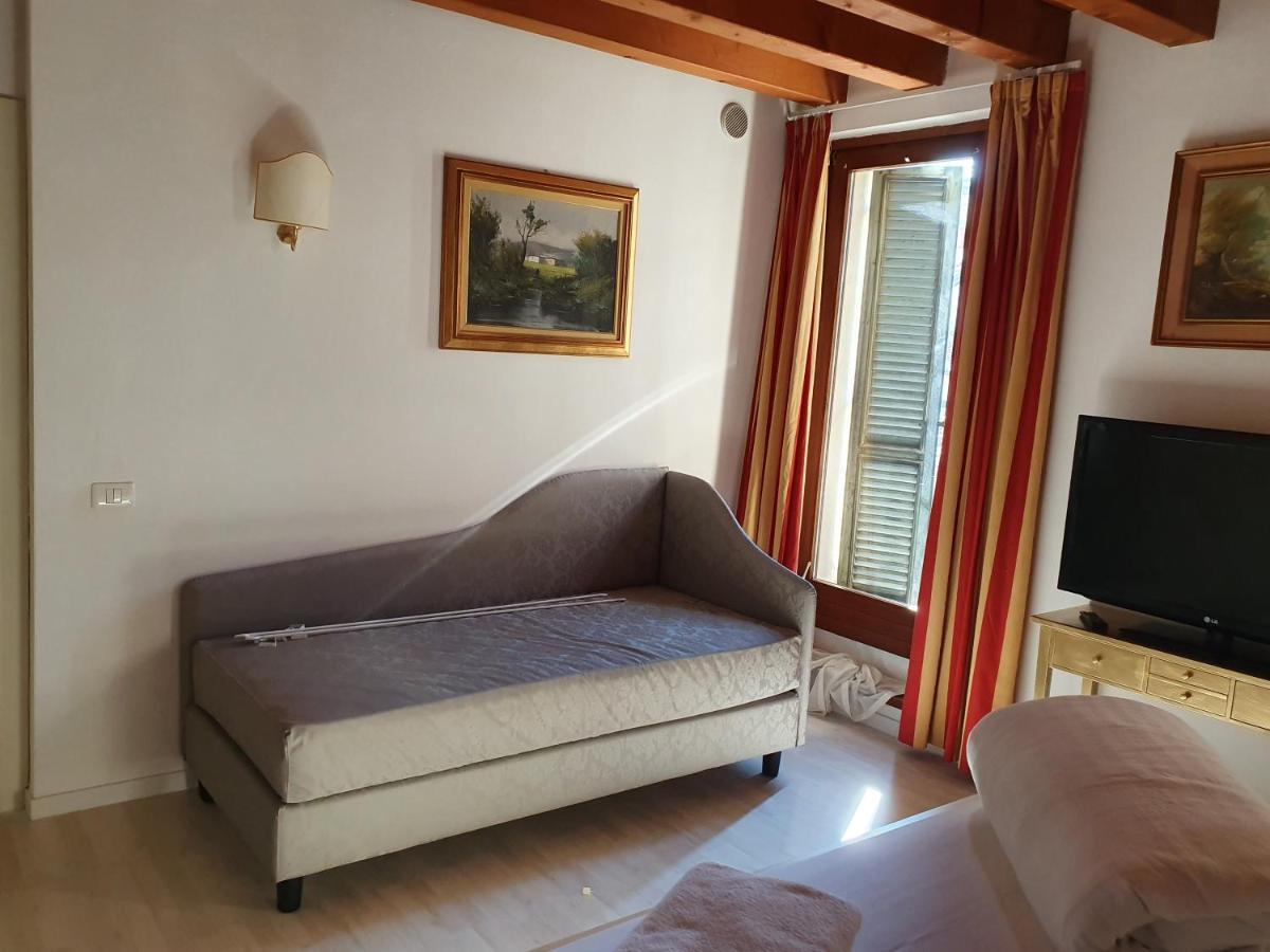 Mi Casa Es Tambien Tu Casa Vips 호텔 베로나 외부 사진